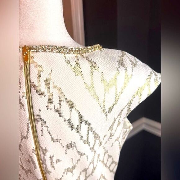 Sangria White and Gold Metallic Cap Sleeve Rhinestone Shift Dress - Picture 7 of 12